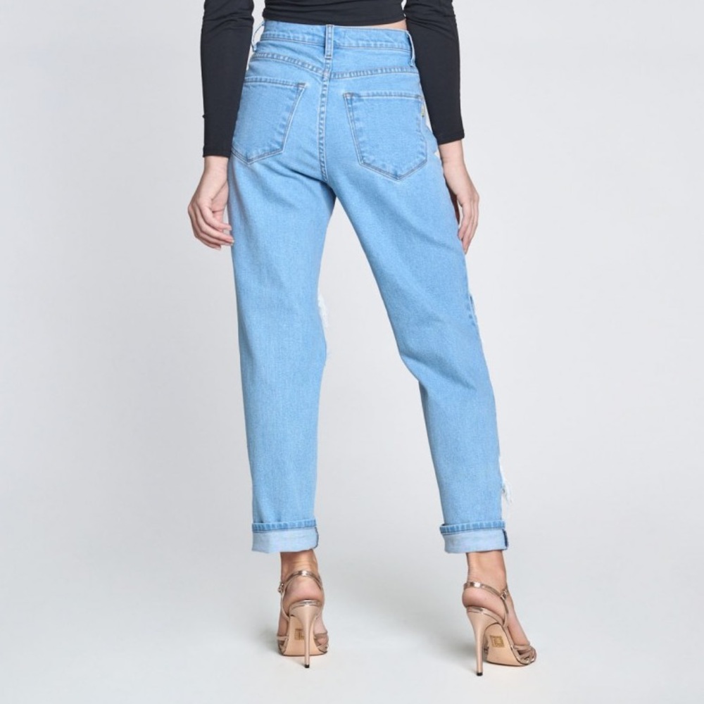 High Rise Mom Jeans! - Picture 2 of 2